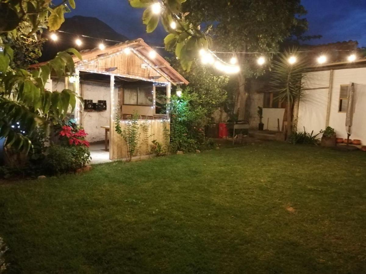 Hostal Dulzura Caraz Esterno foto