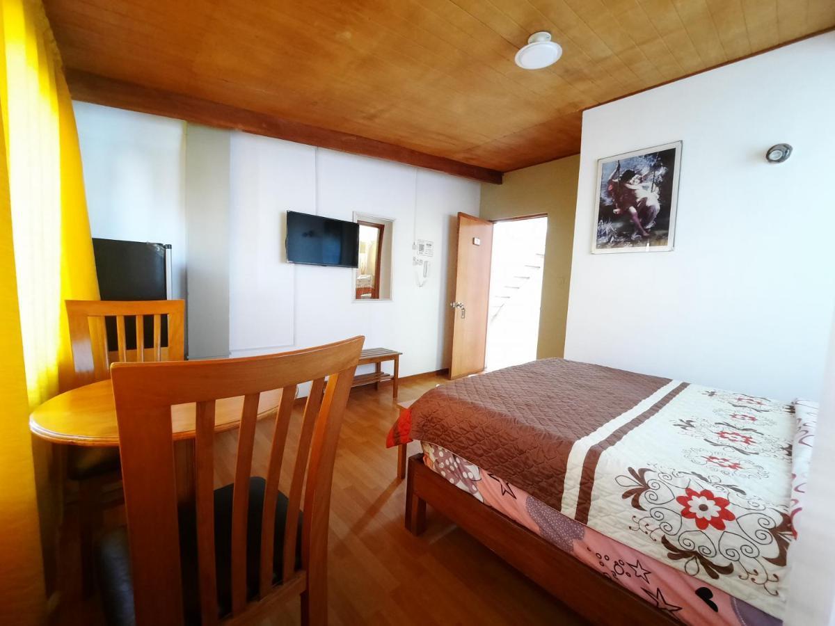 Hostal Dulzura Caraz Esterno foto
